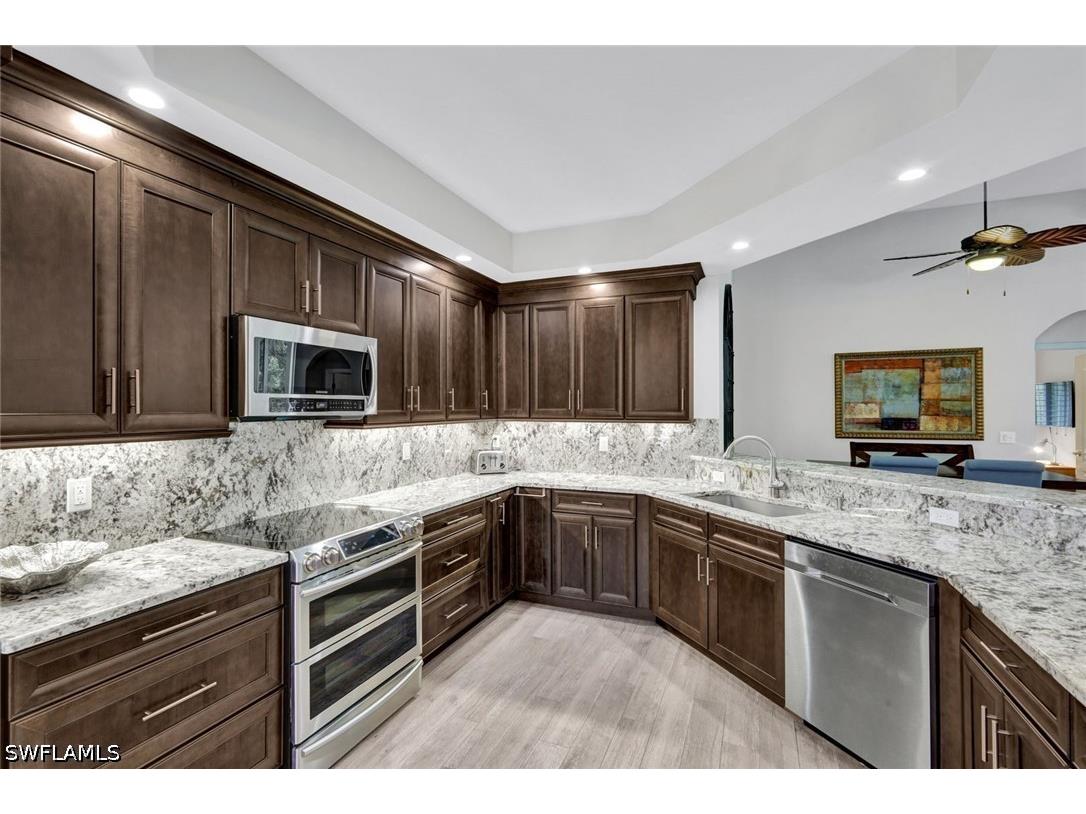 7056 Pelican Bay Boulevard #B201 Naples FL 34108 226018213 image3