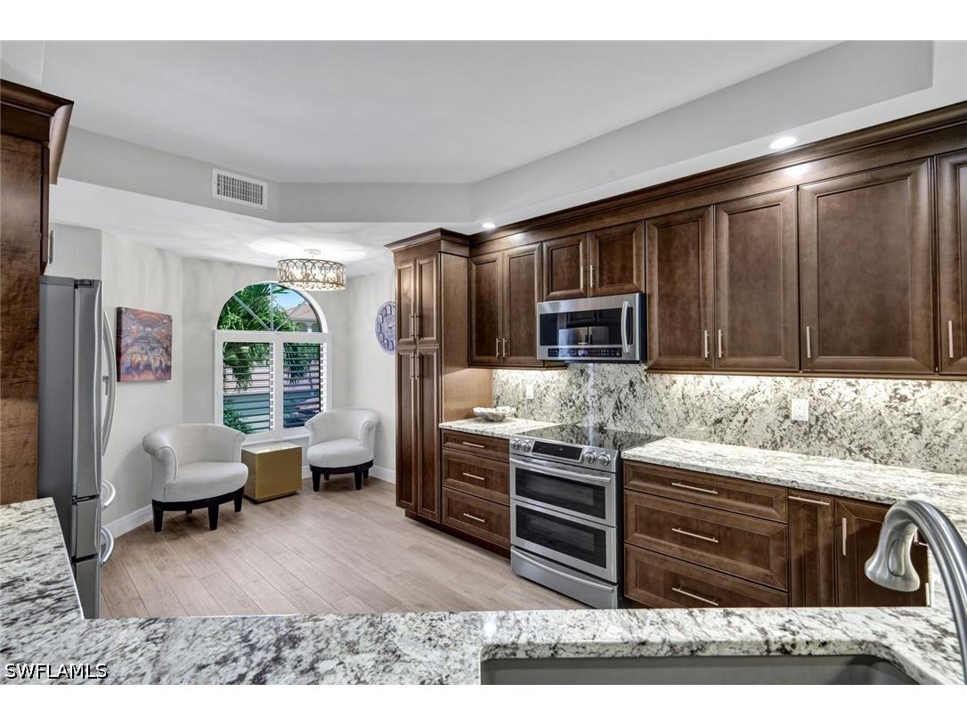 7056 Pelican Bay Boulevard #B201 Naples FL 34108 226018213 image4