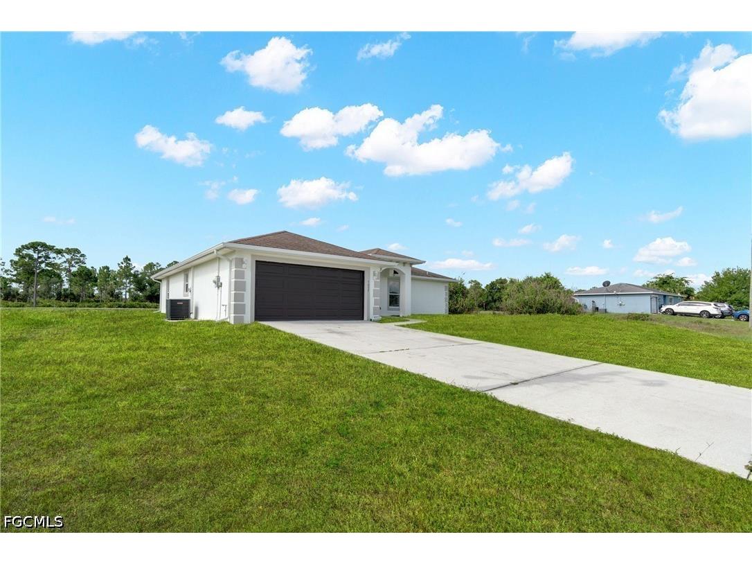 7057 Brazil Circle Labelle FL 33935 2026026045 image1