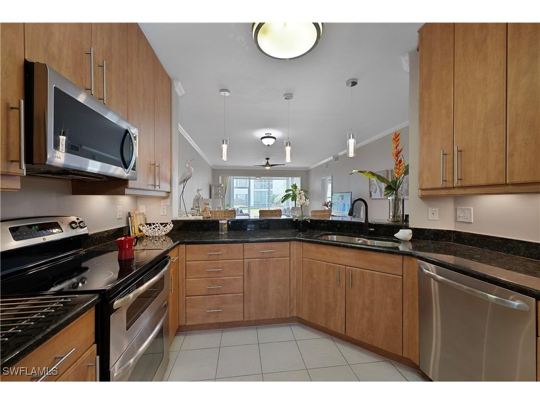 7058 Barrington Circle #102 Naples FL 34108 225072018 image2