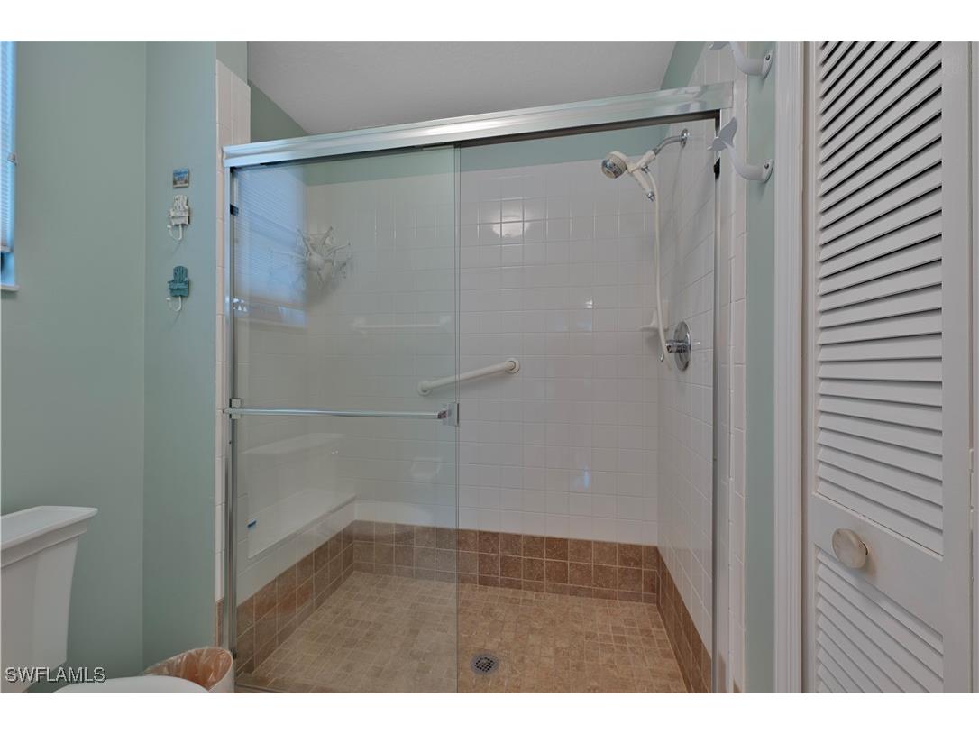 7058 Barrington Circle #102 Naples FL 34108 225072018 image8