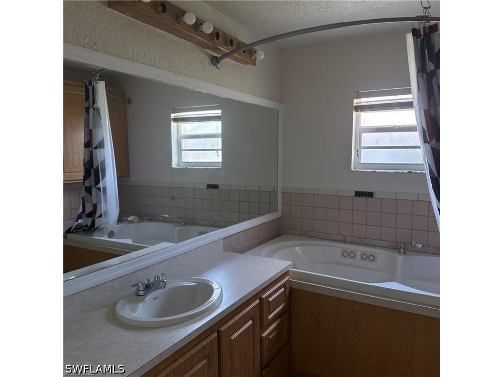 706 Arianne Court Lehigh Acres FL 33936 226012920 image11