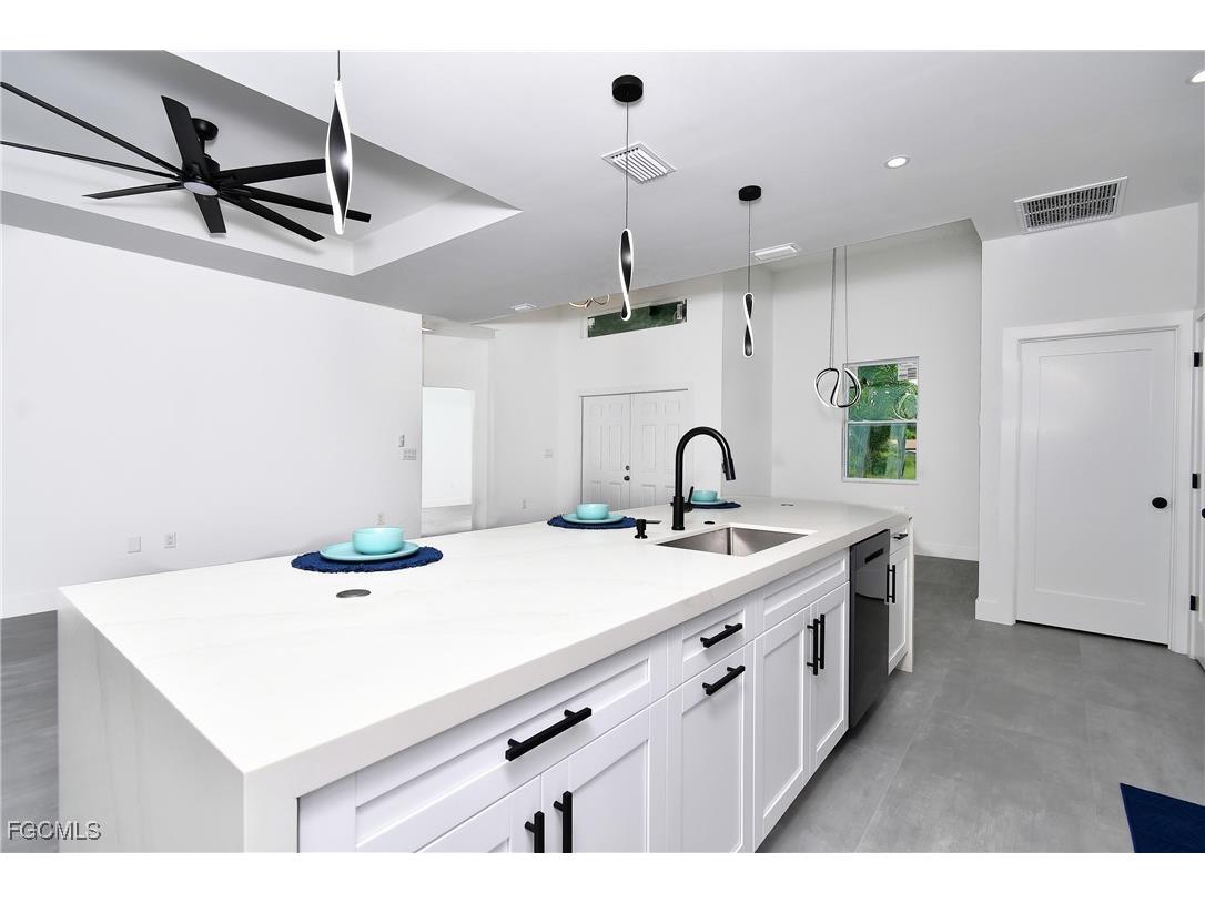 706 Coolidge Avenue Lehigh Acres FL 33936 2025002393 image9