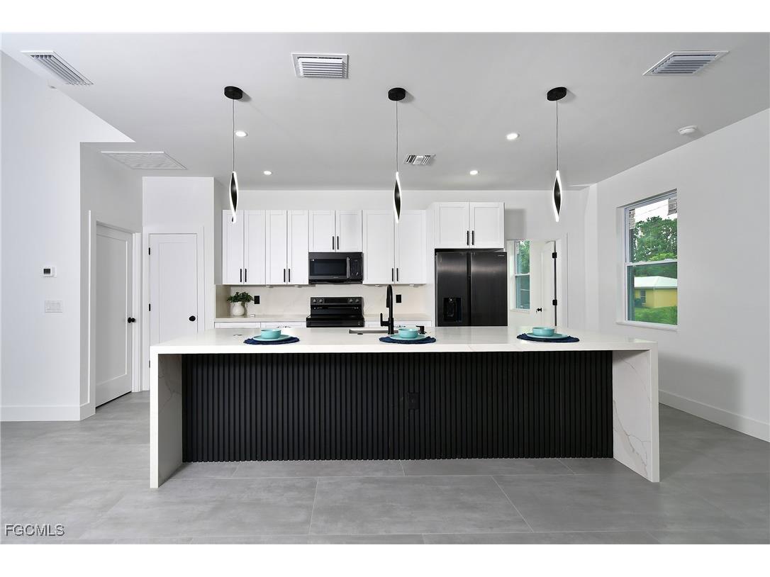 706 Coolidge Avenue Lehigh Acres FL 33936 2025006671 image5