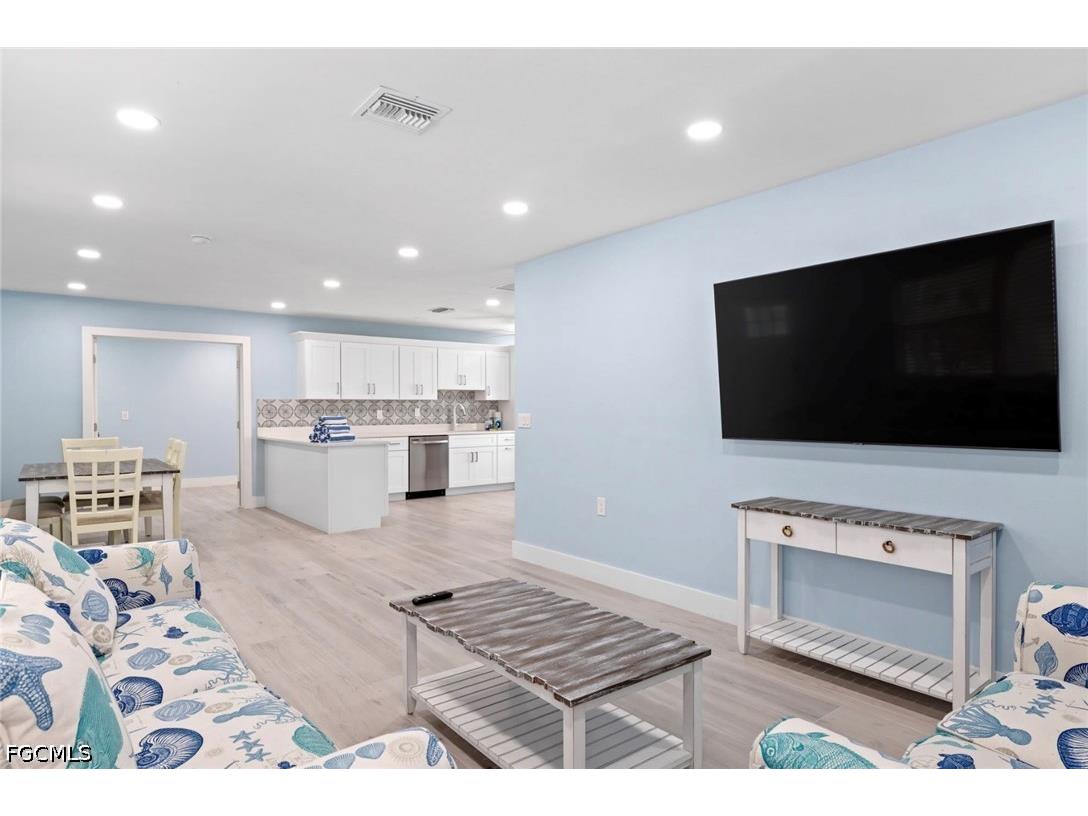 706 Donax Street Sanibel FL 33957 2026014066 image13