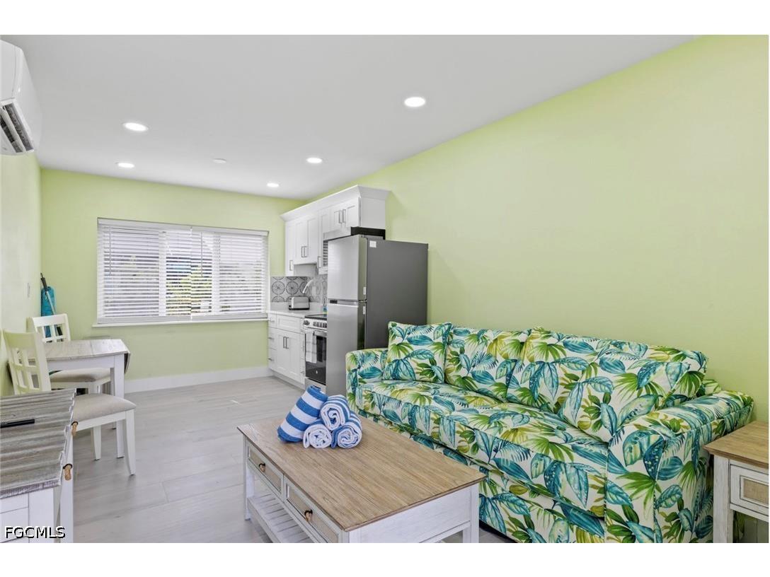 706 Donax Street Sanibel FL 33957 2026014066 image18