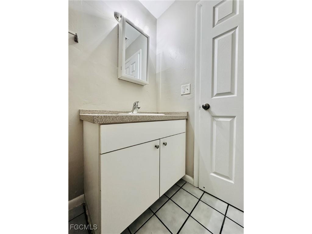 706 SE 13th Court #I Cape Coral FL 33990 2025018471 image26