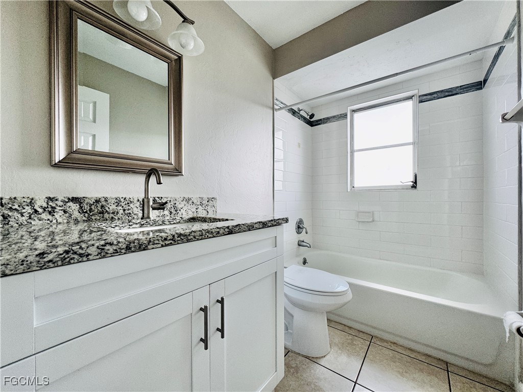 706 SE 13th Court #J Cape Coral FL 33990 2025025698 image25