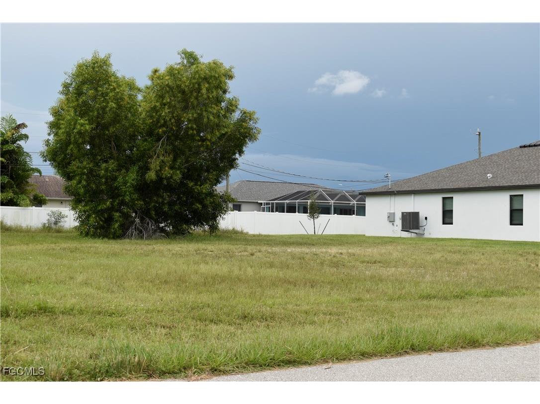 706 SW 21st Street Cape Coral FL 33991 2025011878 image4