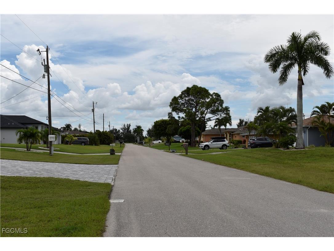 706 SW 21st Street Cape Coral FL 33991 2025011878 image6