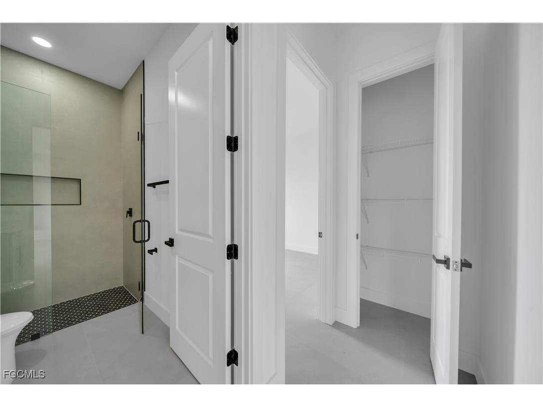 706 SW 28th Street Cape Coral FL 33914 2025005337 image32