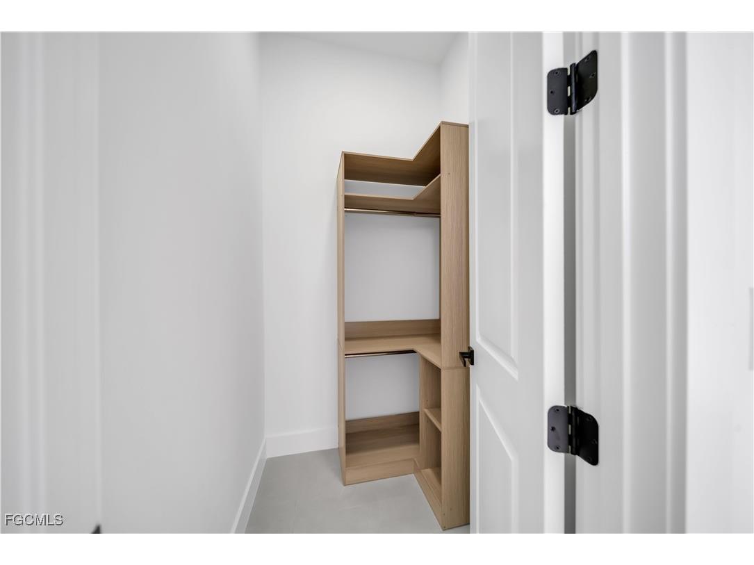 706 SW 28th Street Cape Coral FL 33914 2025005337 image35