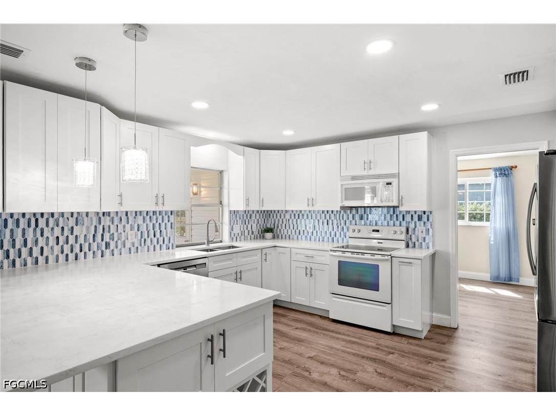 706 SW 51st Terrace Cape Coral FL 33914 2026015727 image10