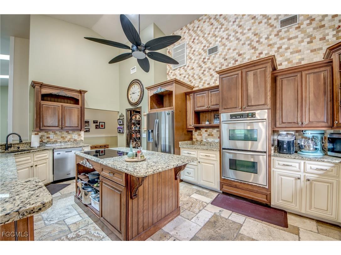 706 SW 6th Street Cape Coral FL 33991 2025022991 image10