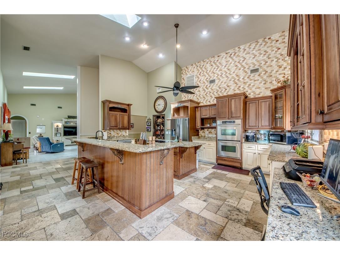706 SW 6th Street Cape Coral FL 33991 2025022991 image11