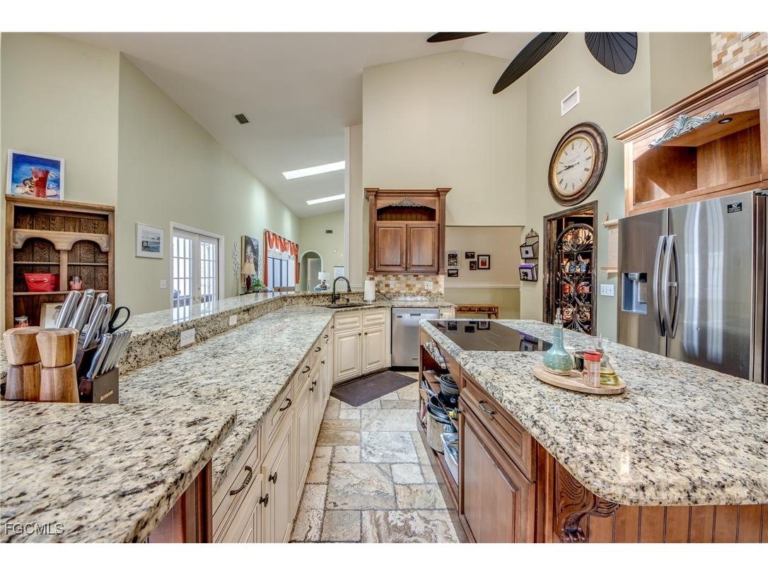 706 SW 6th Street Cape Coral FL 33991 2025022991 image12