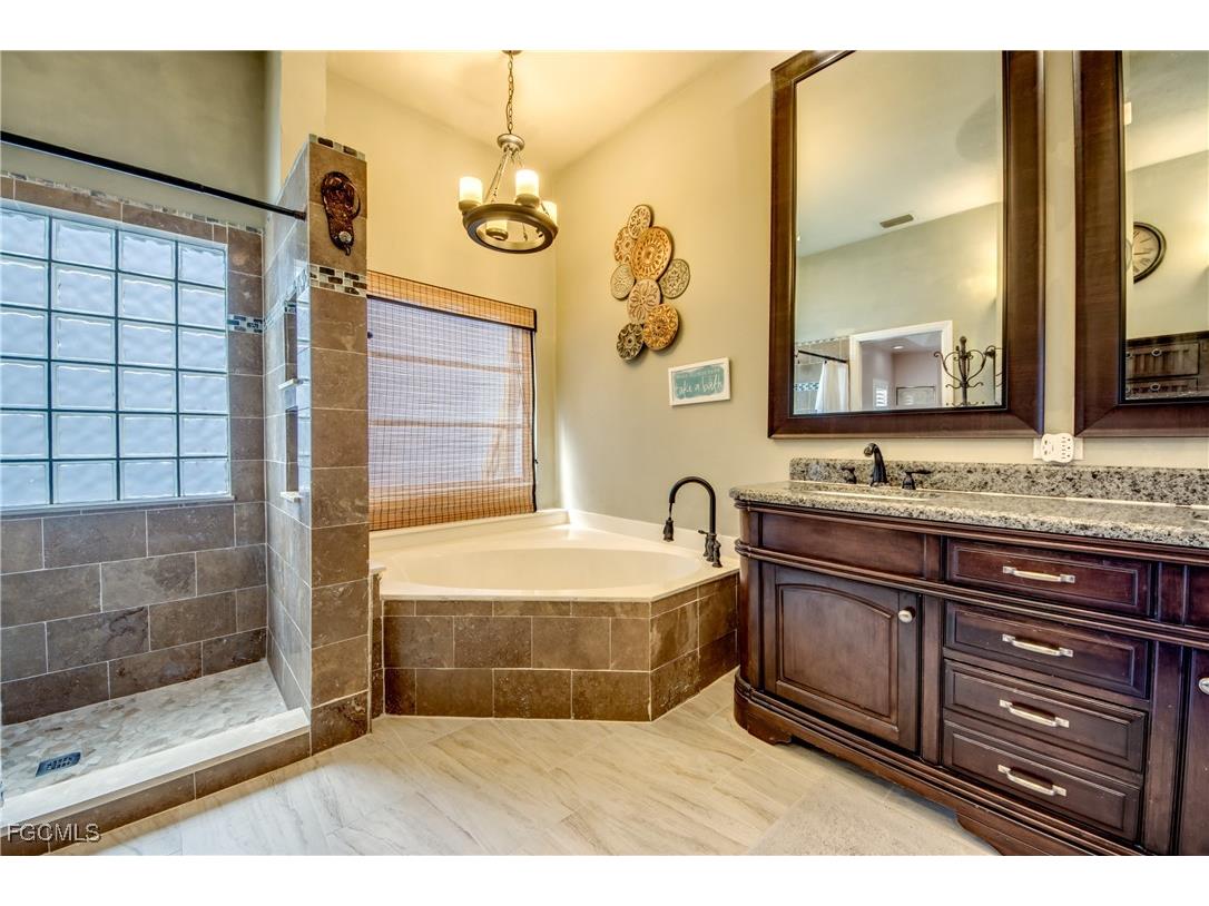 706 SW 6th Street Cape Coral FL 33991 2025022991 image21