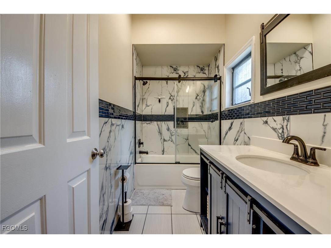 706 SW 6th Street Cape Coral FL 33991 2025022991 image23