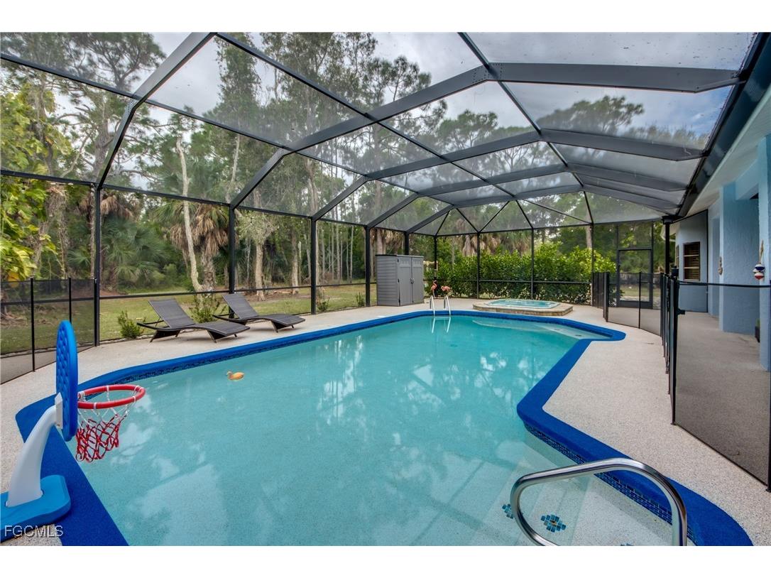 706 SW 6th Street Cape Coral FL 33991 2025022991 image39