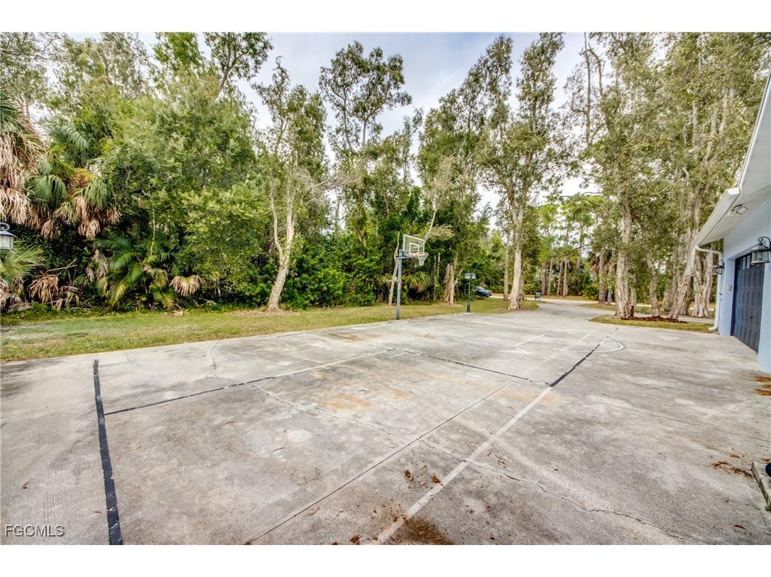 706 SW 6th Street Cape Coral FL 33991 2025022991 image44