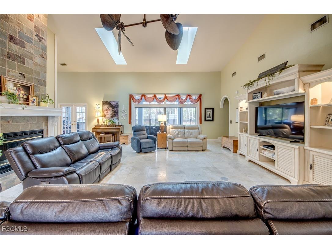 706 SW 6th Street Cape Coral FL 33991 2025022991 image5