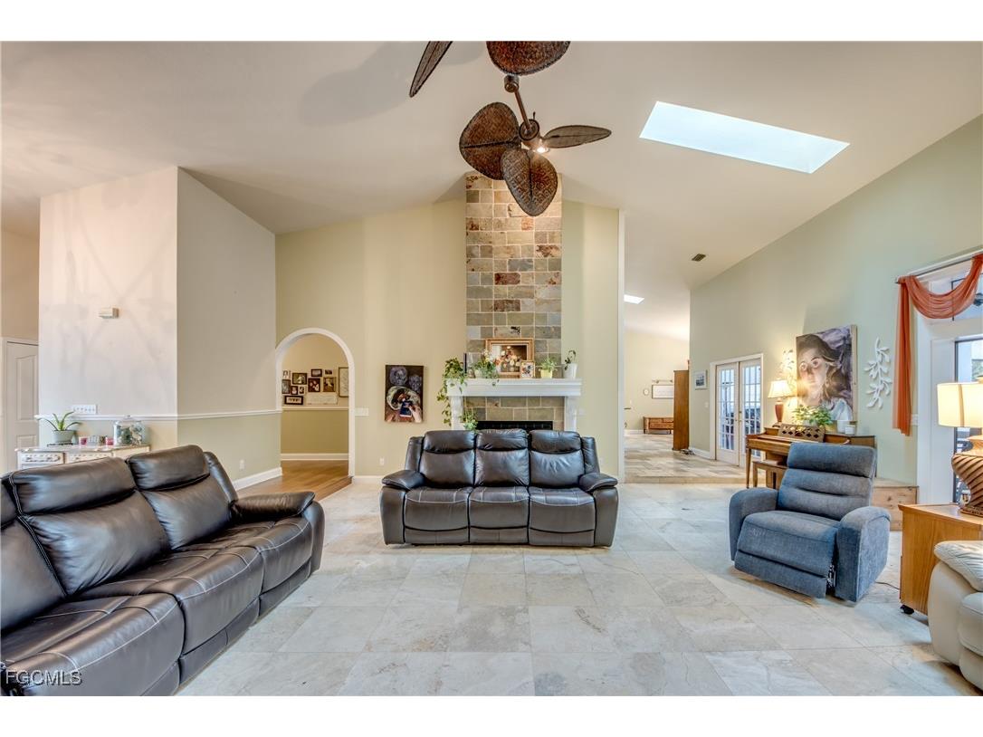 706 SW 6th Street Cape Coral FL 33991 2025022991 image7