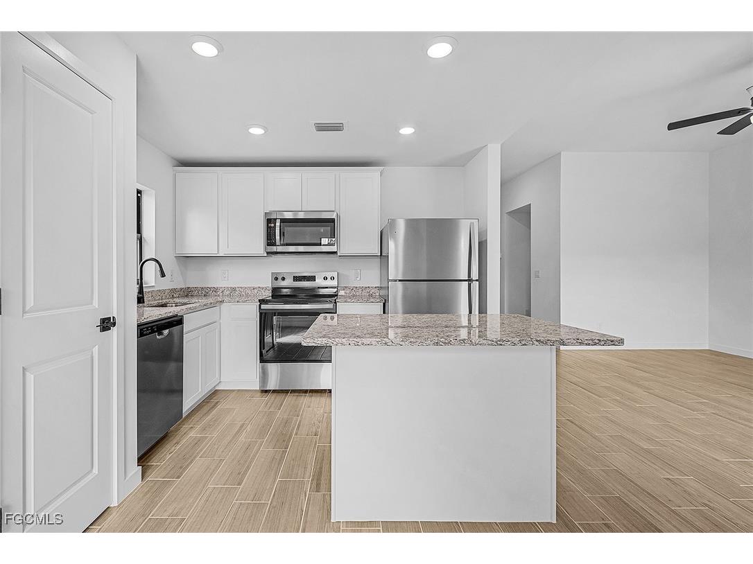 706 Zeppelin Place Fort Myers FL 33913 2026005382 image8