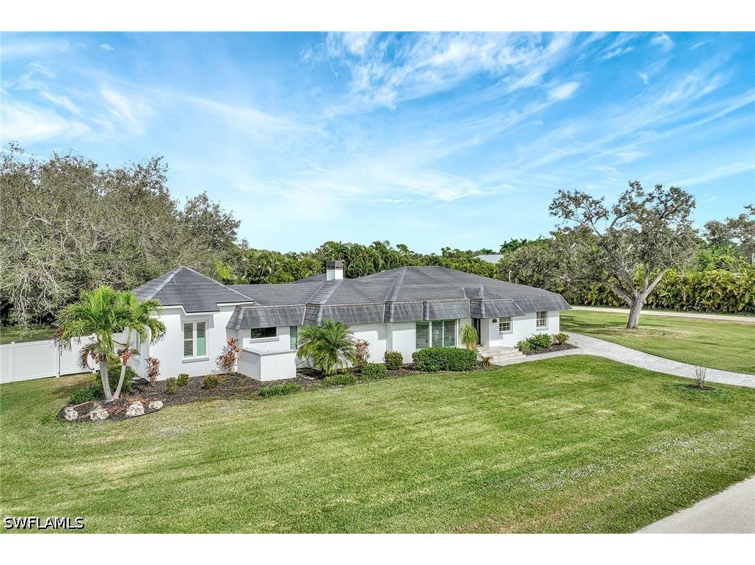 7060 Hendry Creek Drive Fort Myers FL 33908 225083333 image4