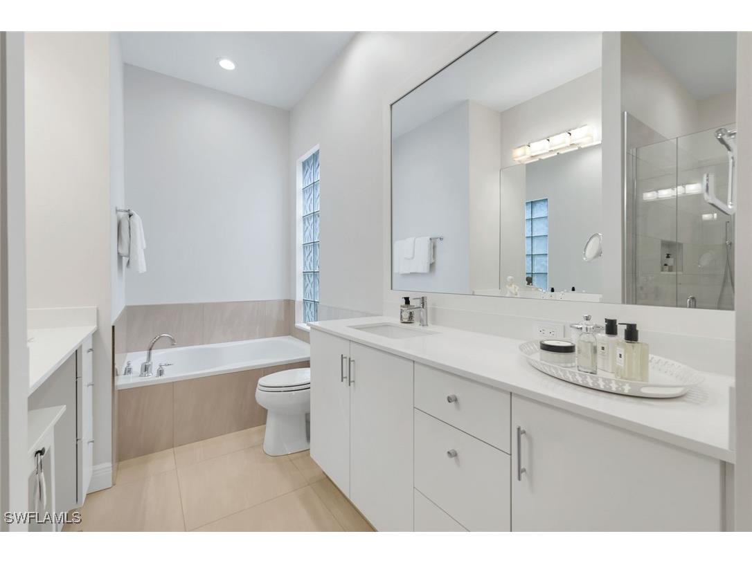 7063 Toscana Court Naples FL 34114 225081243 image25