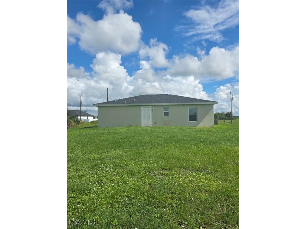 7065 Berwick Circle Labelle FL 33935 2025014727 image2