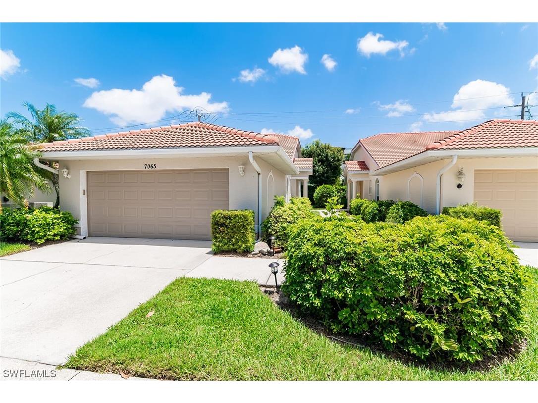7065 Lone Oak Boulevard Naples FL 34109 223049507 image1
