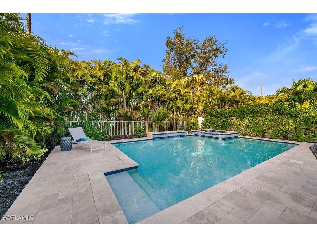 707 96th Avenue N Naples FL 34108 226004568 image1