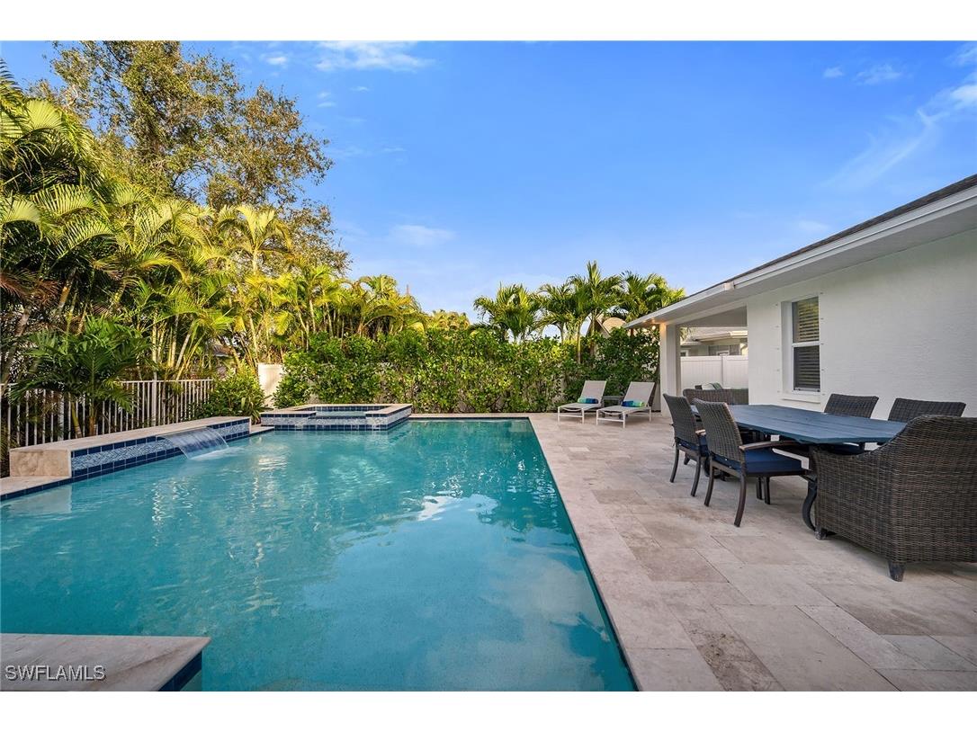 707 96th Avenue N Naples FL 34108 226004568 image25