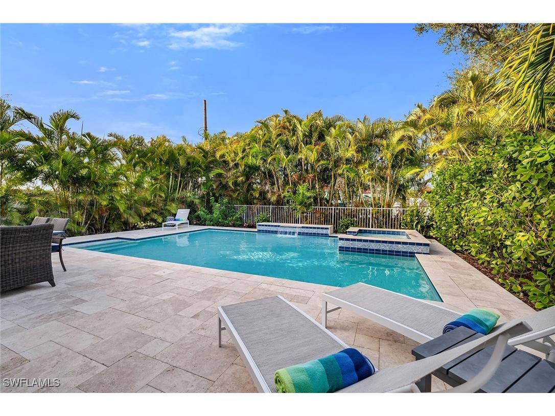 707 96th Avenue N Naples FL 34108 226004568 image26