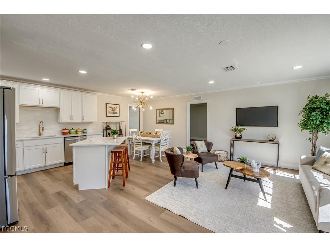 707 Cortez Avenue Lehigh Acres FL 33972 2026011177 image2