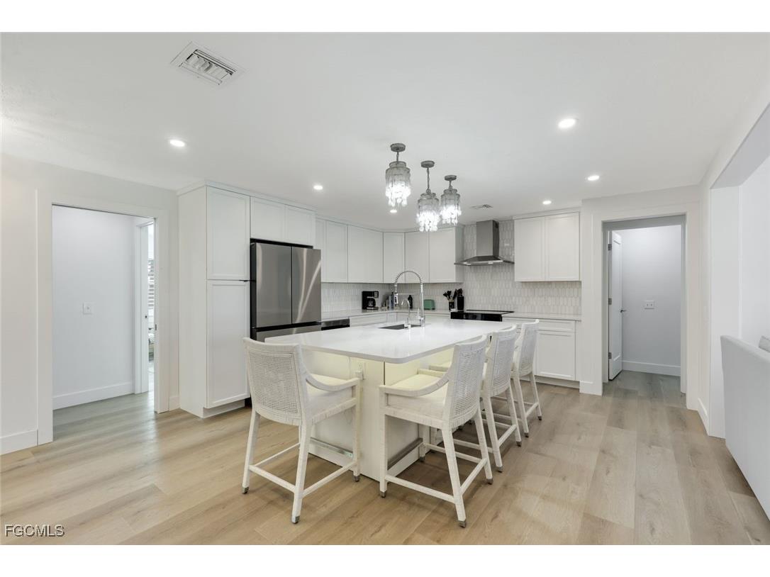 707 Durion Court Sanibel FL 33957 2025004882 image12