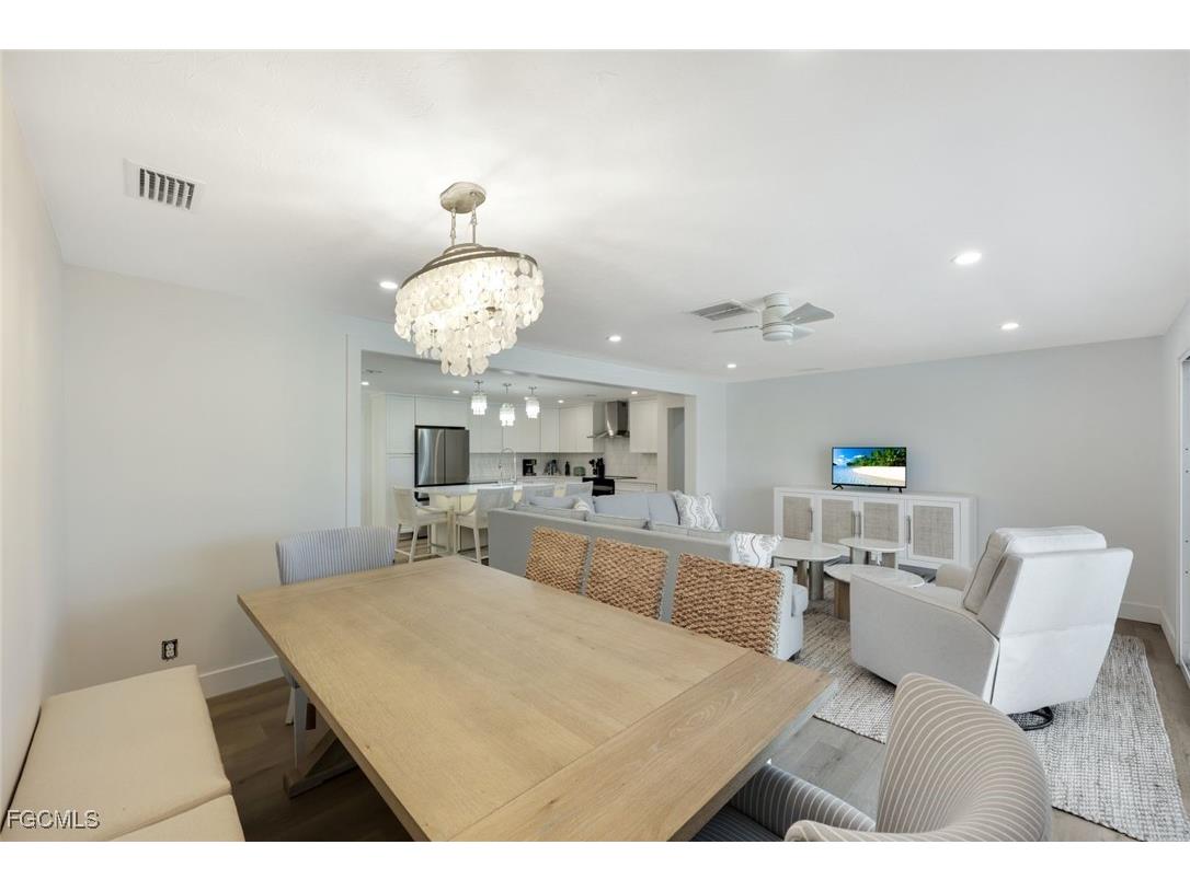 707 Durion Court Sanibel FL 33957 2025004882 image14