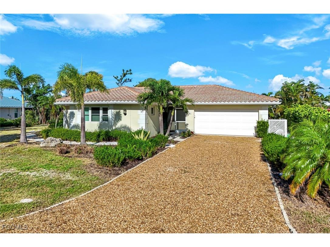 707 Durion Court Sanibel FL 33957 2025004882 image2