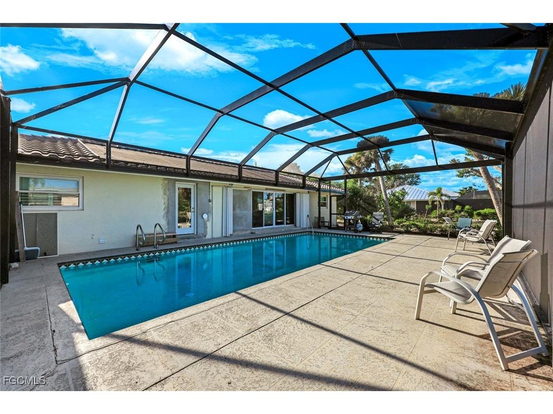 707 Durion Court Sanibel FL 33957 2025004882 image23