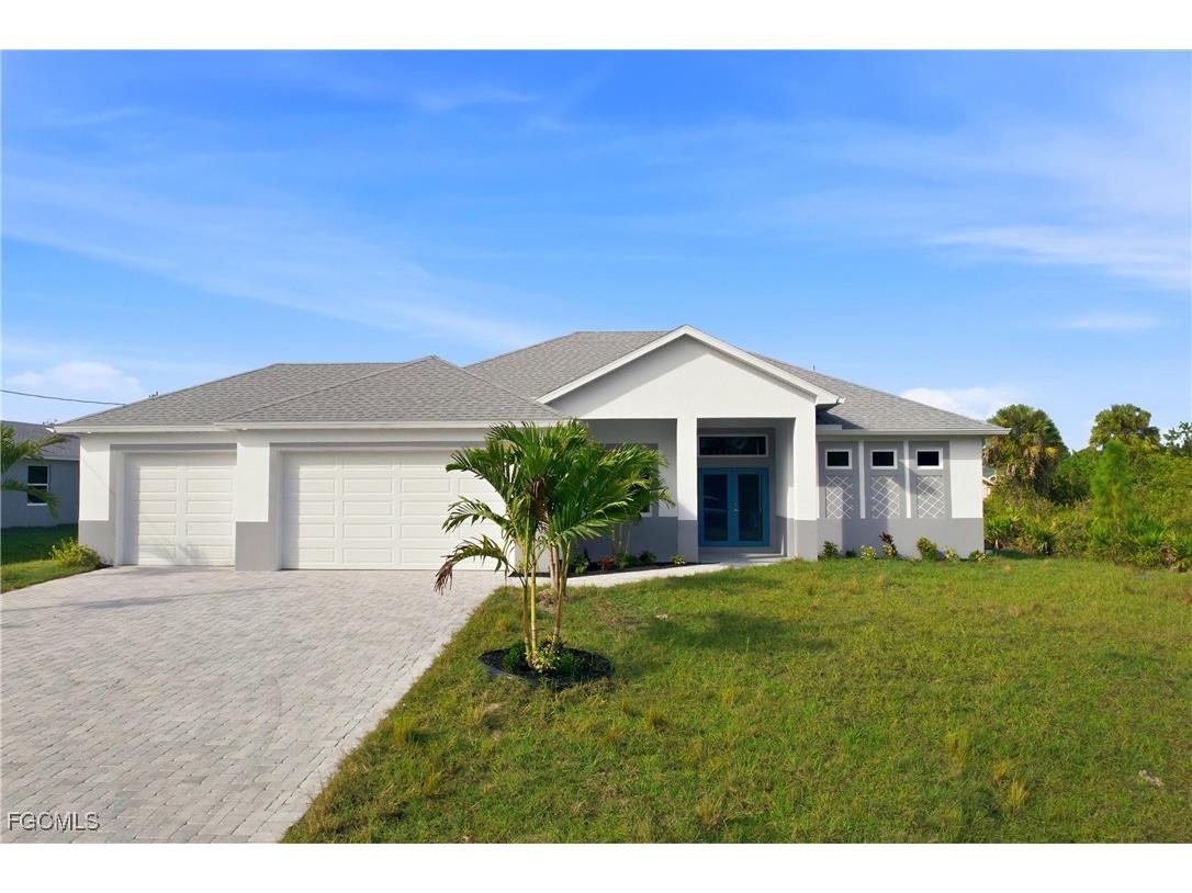 707 Mckinley Avenue Lehigh Acres FL 33972 2025017946 image2