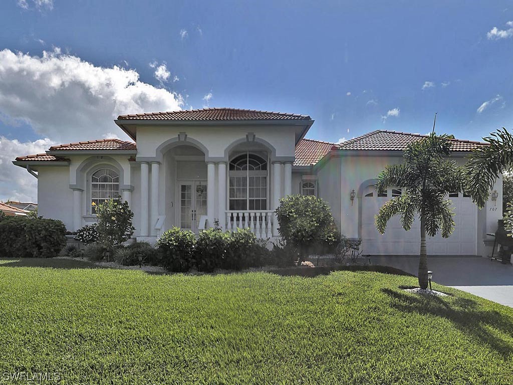 707 Nautilus Court Marco Island FL 34145 223072333 image1