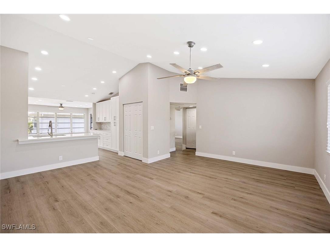 707 Neapolitan Way #707 Naples FL 34103 225063399 image3