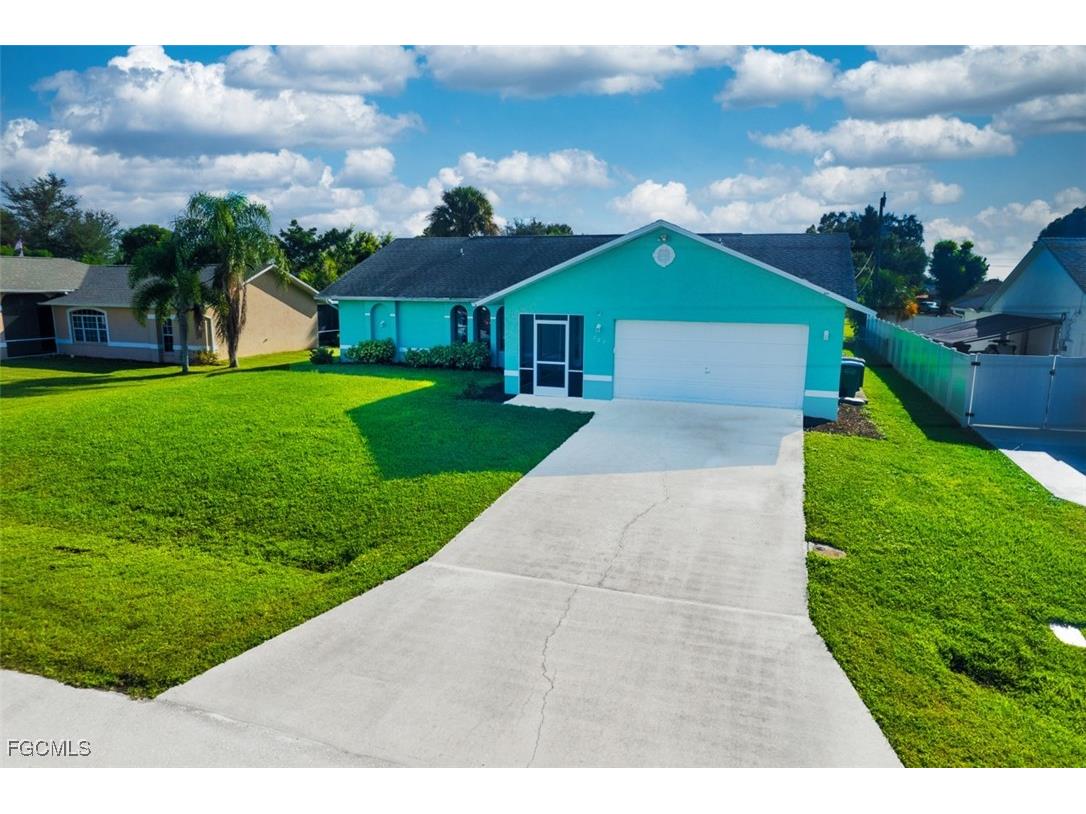 707 SE 9th Place Cape Coral FL 33990 2025010707 image1