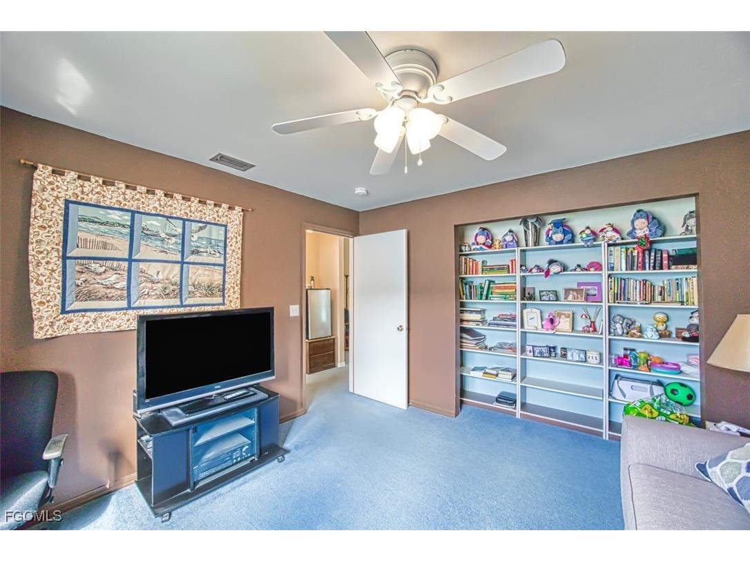 707 SE 9th Place Cape Coral FL 33990 2025010707 image19