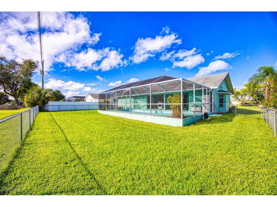 707 SE 9th Place Cape Coral FL 33990 2025010707 image27