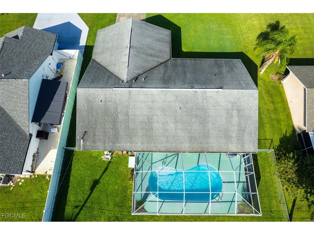 707 SE 9th Place Cape Coral FL 33990 2025010707 image3