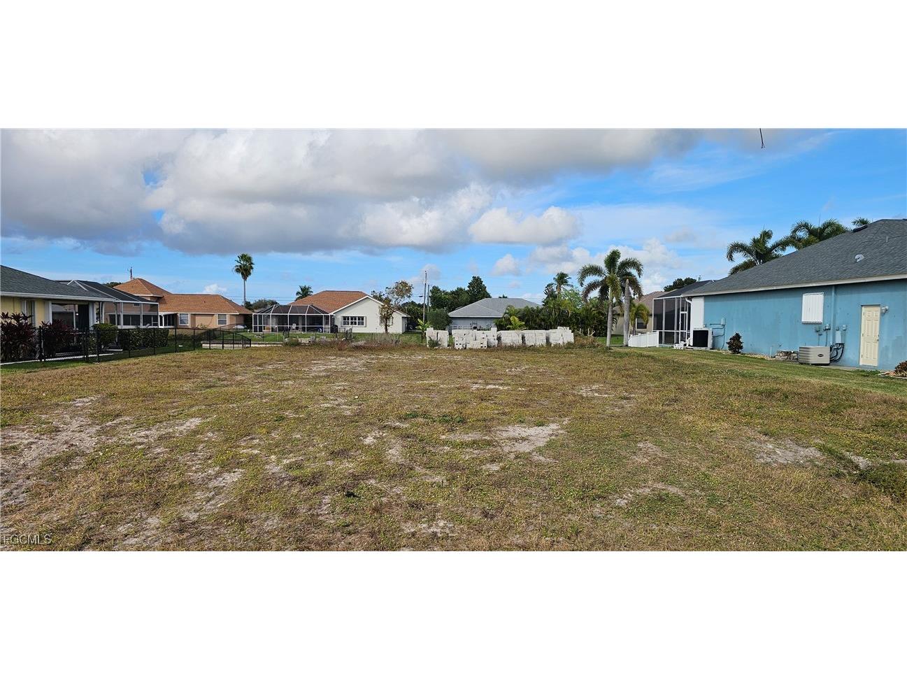 707 SW 35th Terrace Cape Coral FL 33914 2025025125 image1