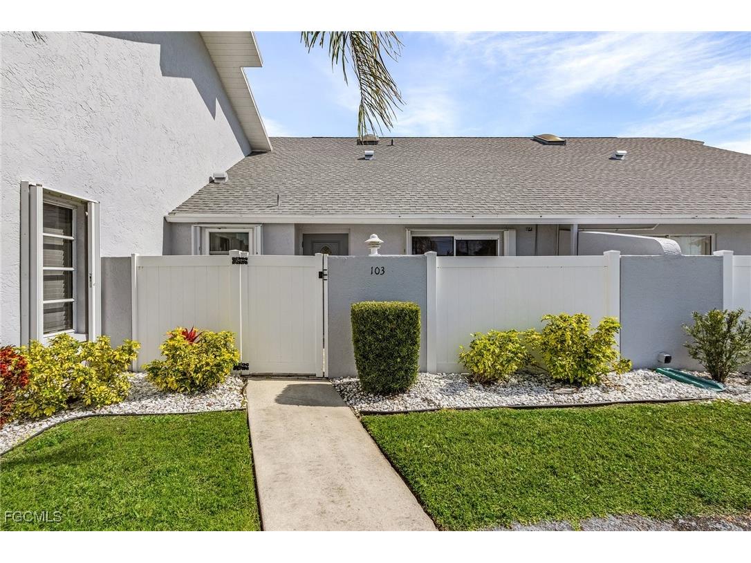 707 SW 3rd Court #103 Cape Coral FL 33991 2025013578 image1