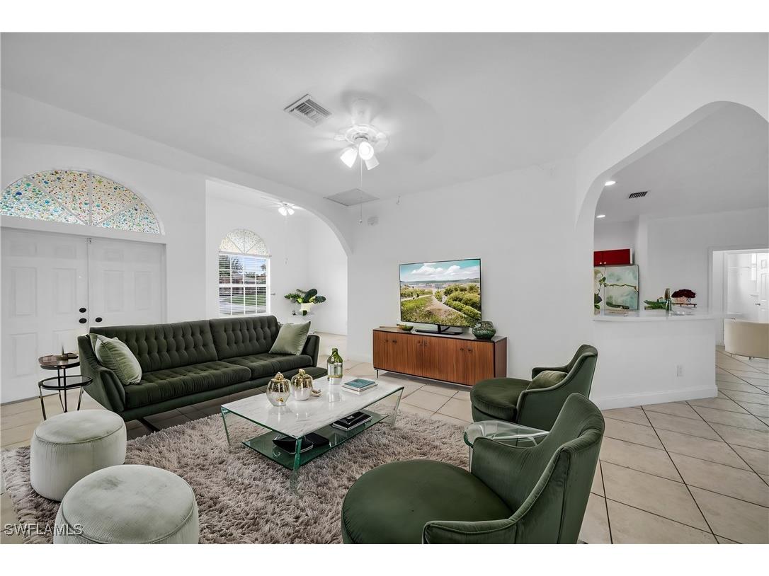 707 SW 4th Court Cape Coral FL 33991 225019881 image1