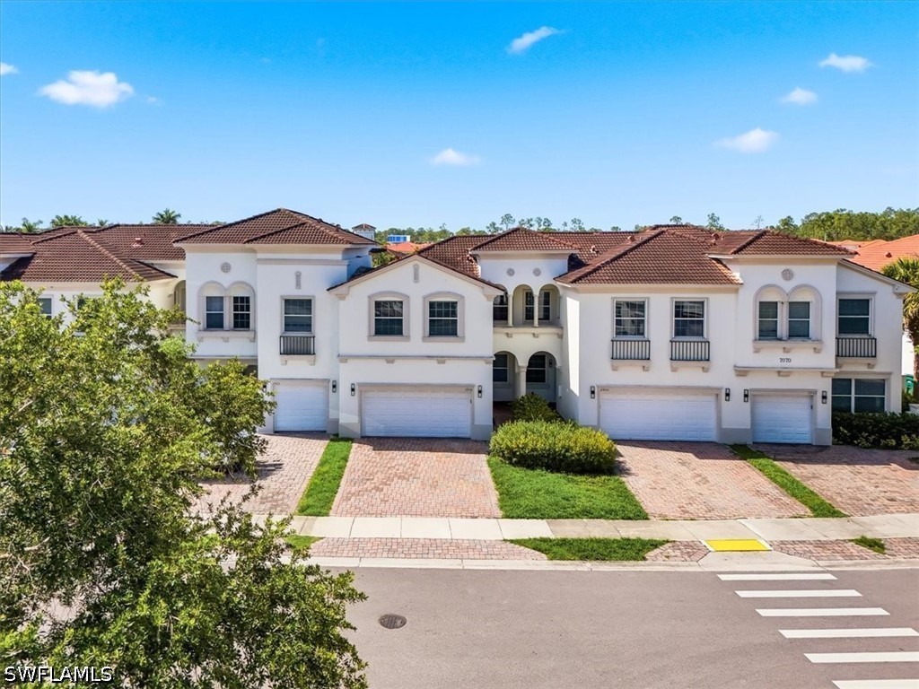 7070 Venice Way #2904 Naples FL 34119 226023991 image1